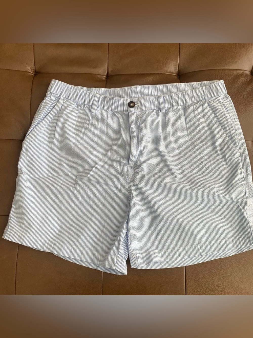 Chubbies Light Blue & White Seersucker Flat Front Shorts XXL 5.5